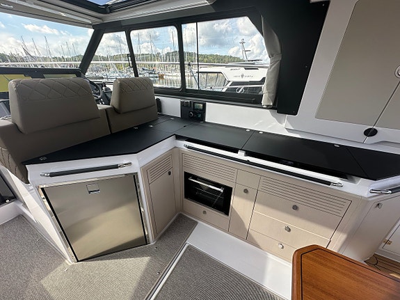Aquador 400 HT 2025 6 of 12