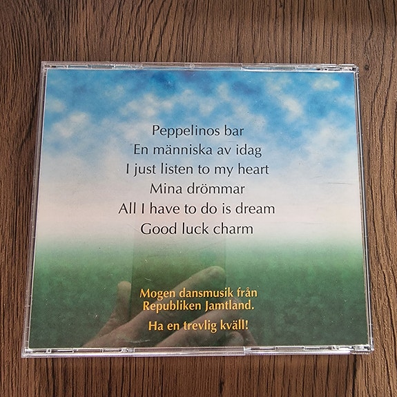 Product image 2 of 3