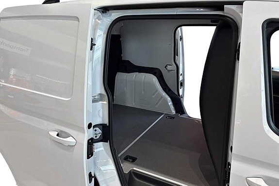 Volkswagen Caddy 13 of 15