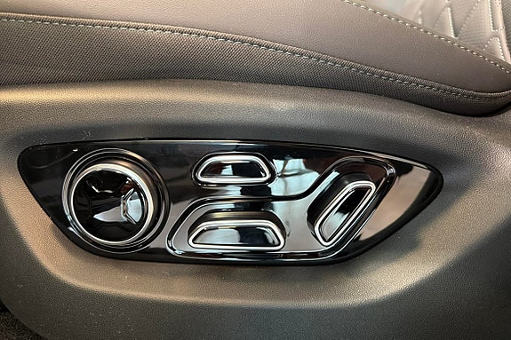 BYD Sealion 7 18 of 23