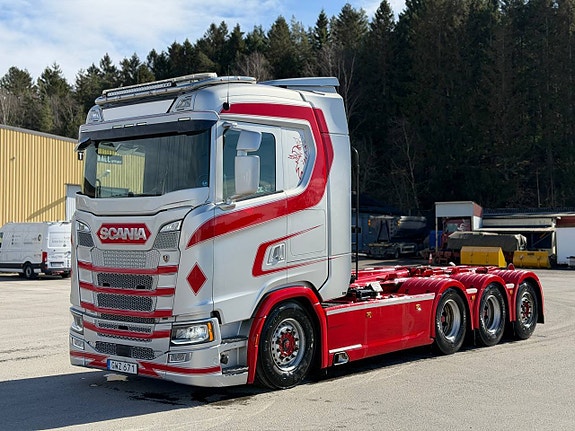 SCANIA NEXTGEN S650 V8 LASTVÄXLARE TRIDEM