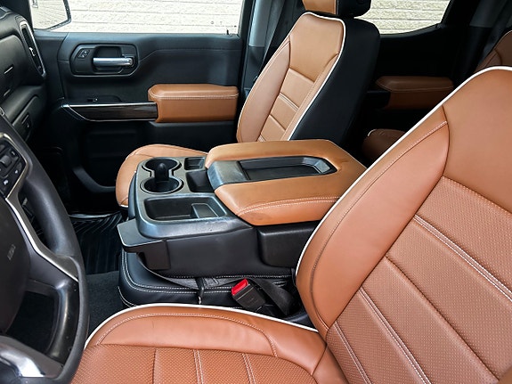 Chevrolet Silverado 1500 17 of 21