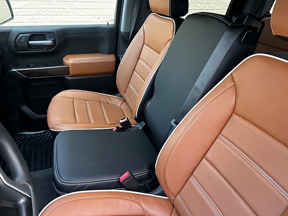 Chevrolet Silverado 1500 16 of 21