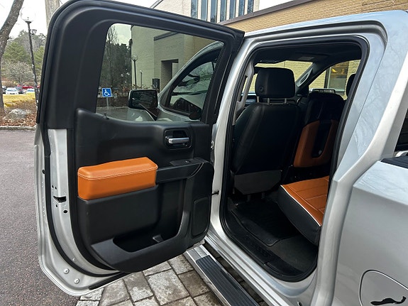 Chevrolet Silverado 1500 9 of 21
