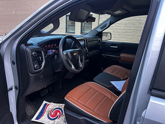 Chevrolet Silverado 1500 14 of 21