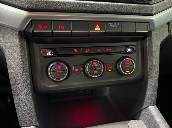 Volkswagen Amarok 18 of 25