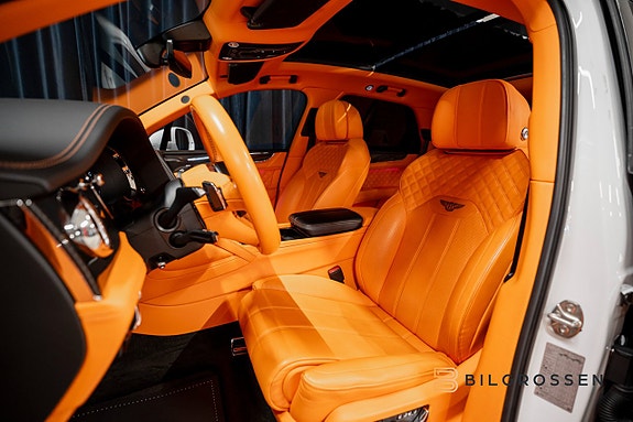 Bentley Bentayga 18 of 29
