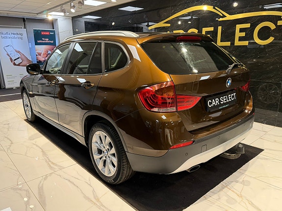 BMW X1 3 of 5