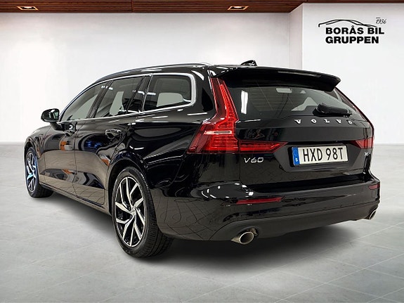 Volvo V60 2 of 17