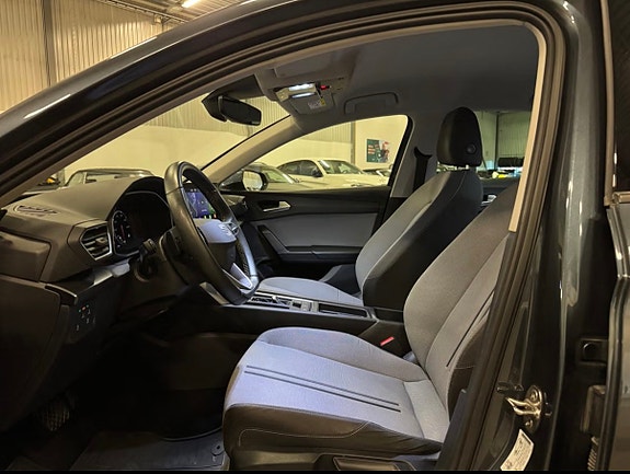 Seat Leon 9 of 17