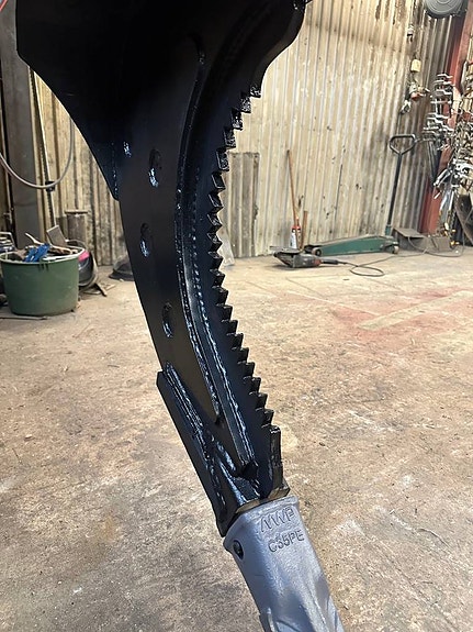 Tjälkrok med tandad kniv 6 of 8