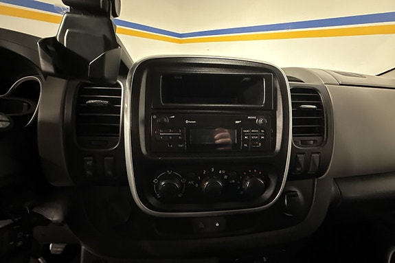 Renault Trafic 13 of 14