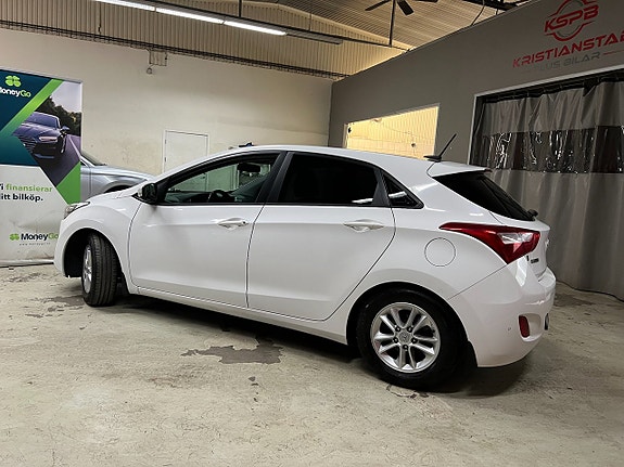 Hyundai i30 3 of 8