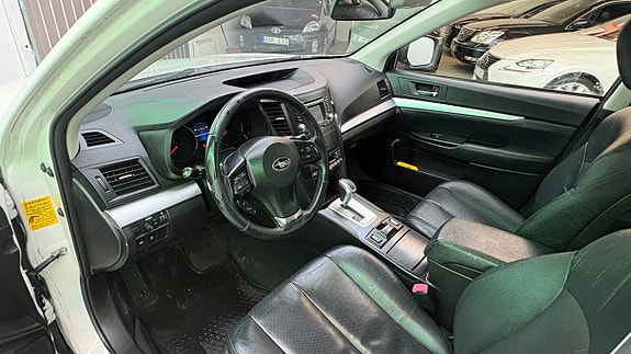 Subaru Outback 14 of 15