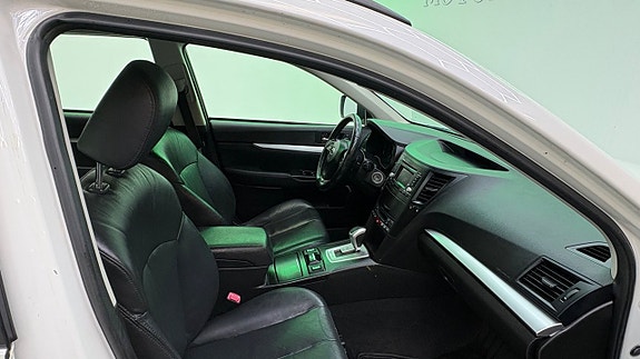Subaru Outback 11 of 15