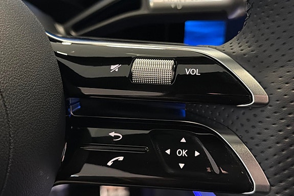 Mercedes-Benz CLA350 20 of 24
