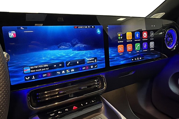Mercedes-Benz CLA350 17 of 24