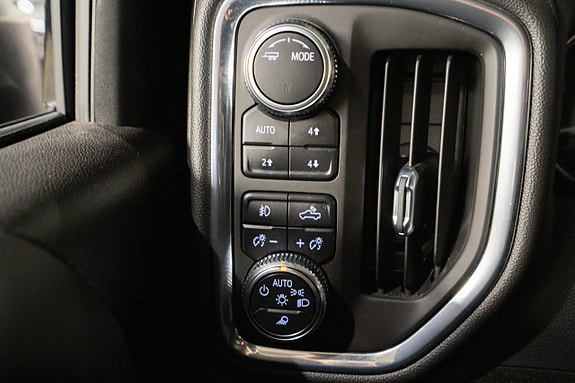 GMC Sierra 19 of 28