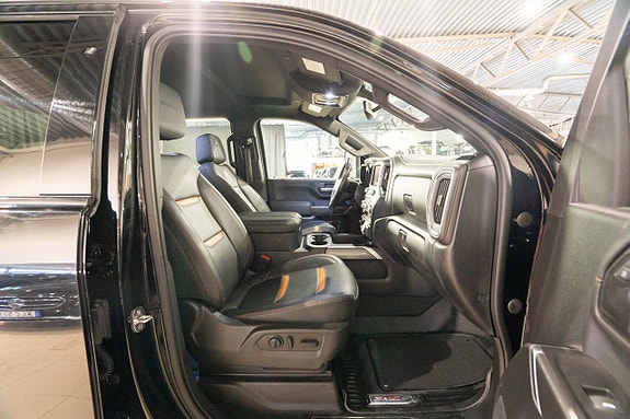 GMC Sierra 14 of 28