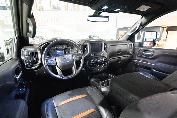 GMC Sierra 23 of 28