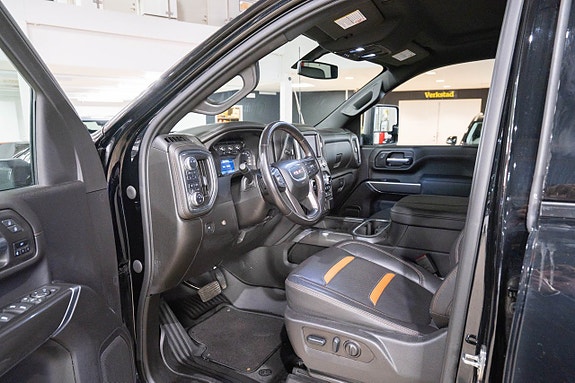 GMC Sierra 13 of 28