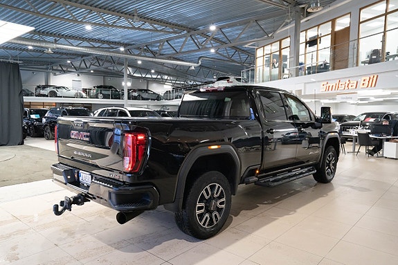 GMC Sierra 6 of 28