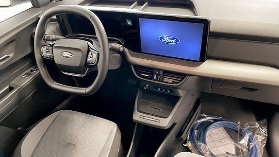 Ford E-Courier 4 of 5