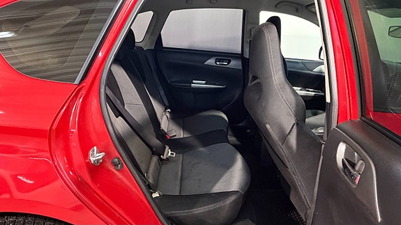 Subaru Impreza 13 of 13