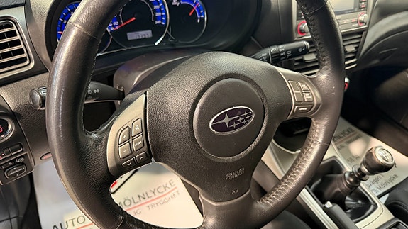 Subaru Impreza 6 of 13