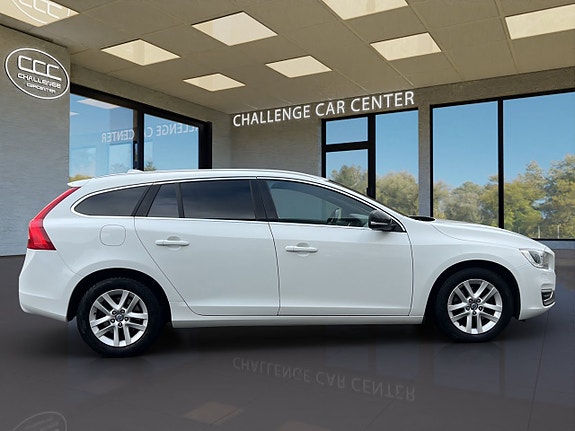 Volvo V60 4 of 21