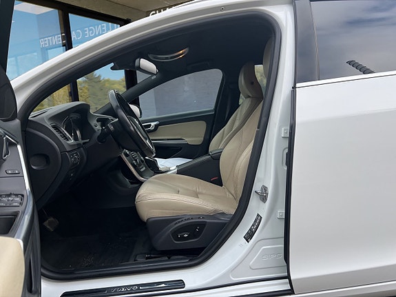 Volvo V60 9 of 21
