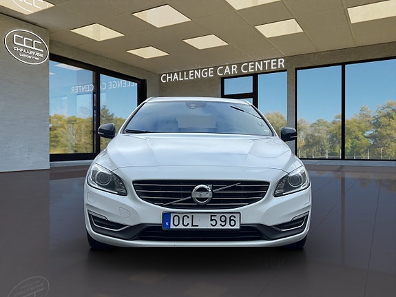 Volvo V60 8 of 21