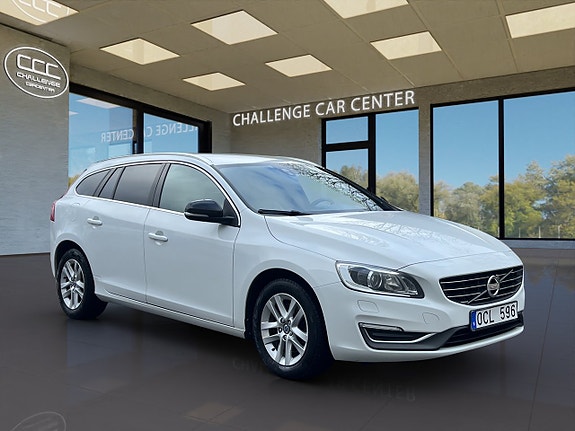 Volvo V60 2 of 21