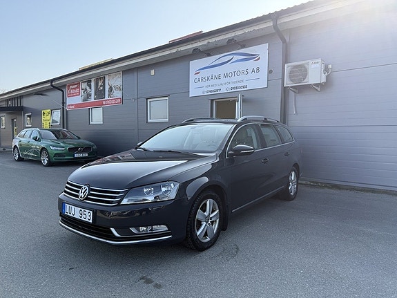 Volkswagen Passat 8 of 15