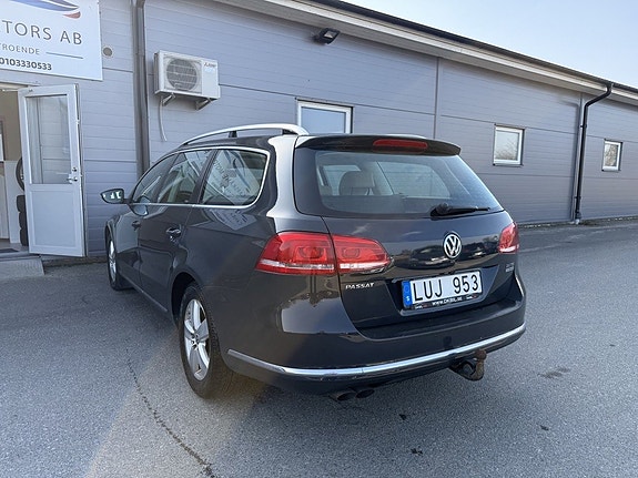 Volkswagen Passat 5 of 5