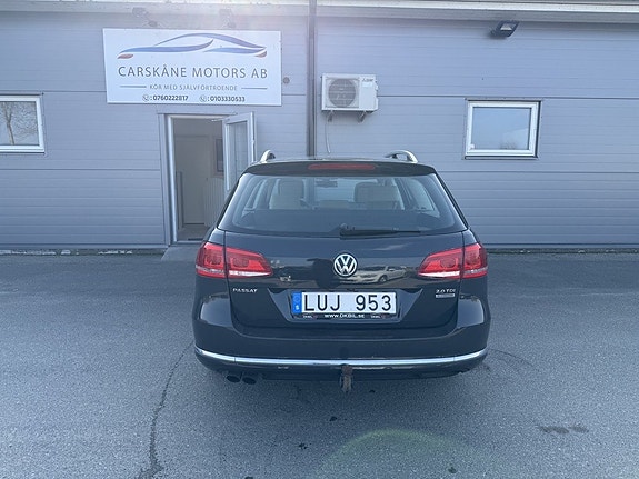 Volkswagen Passat 6 of 15