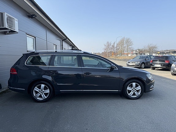 Volkswagen Passat 4 of 5