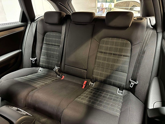 Audi A4 17 of 19