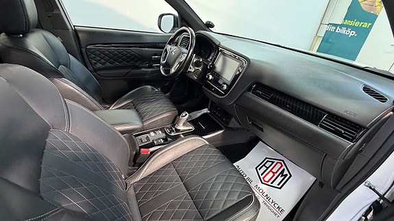 Mitsubishi Outlander 15 of 18