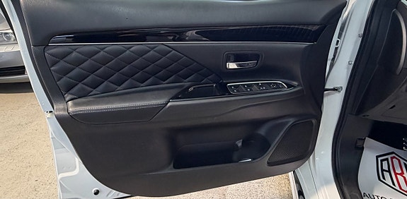 Mitsubishi Outlander 7 of 18