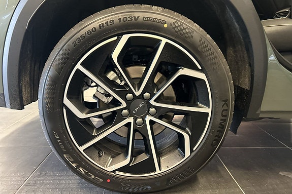 Lynk & Co 01 8 of 10