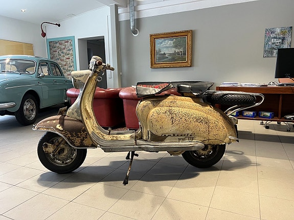 Lambretta TV 175 series 1 2 of 16