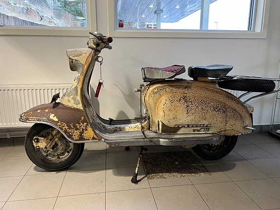 Lambretta TV 175 series 1 3 of 16