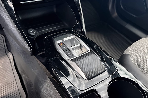 Peugeot 2008 8 of 12