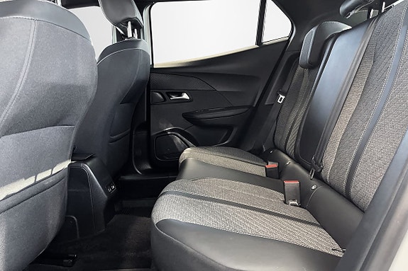 Peugeot 2008 7 of 12