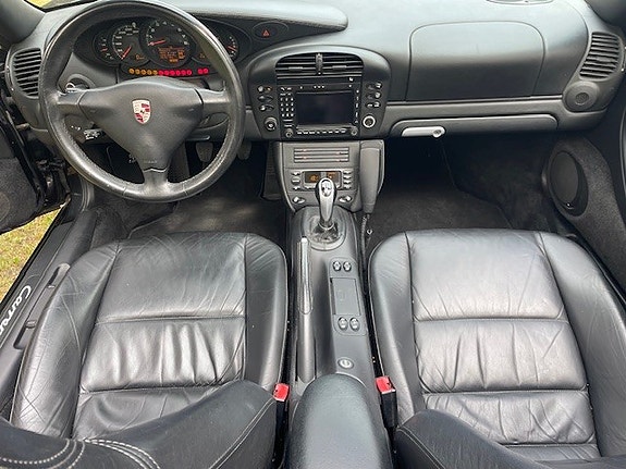 Porsche 911 Carrera 6 of 7