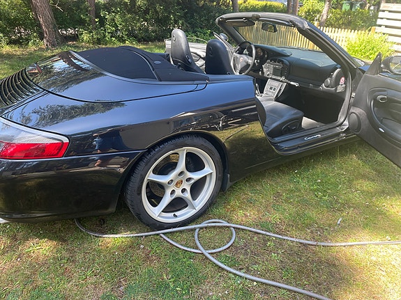 Porsche 911 Carrera 7 of 7
