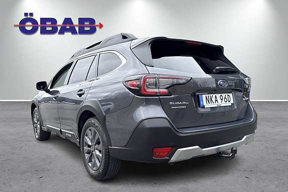 Subaru Outback 6 of 12