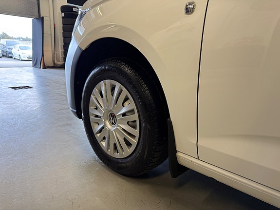 Volkswagen Caddy 12 of 26