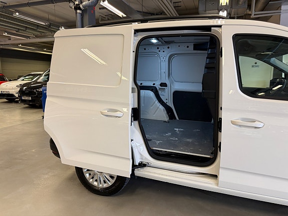 Volkswagen Caddy 23 of 26